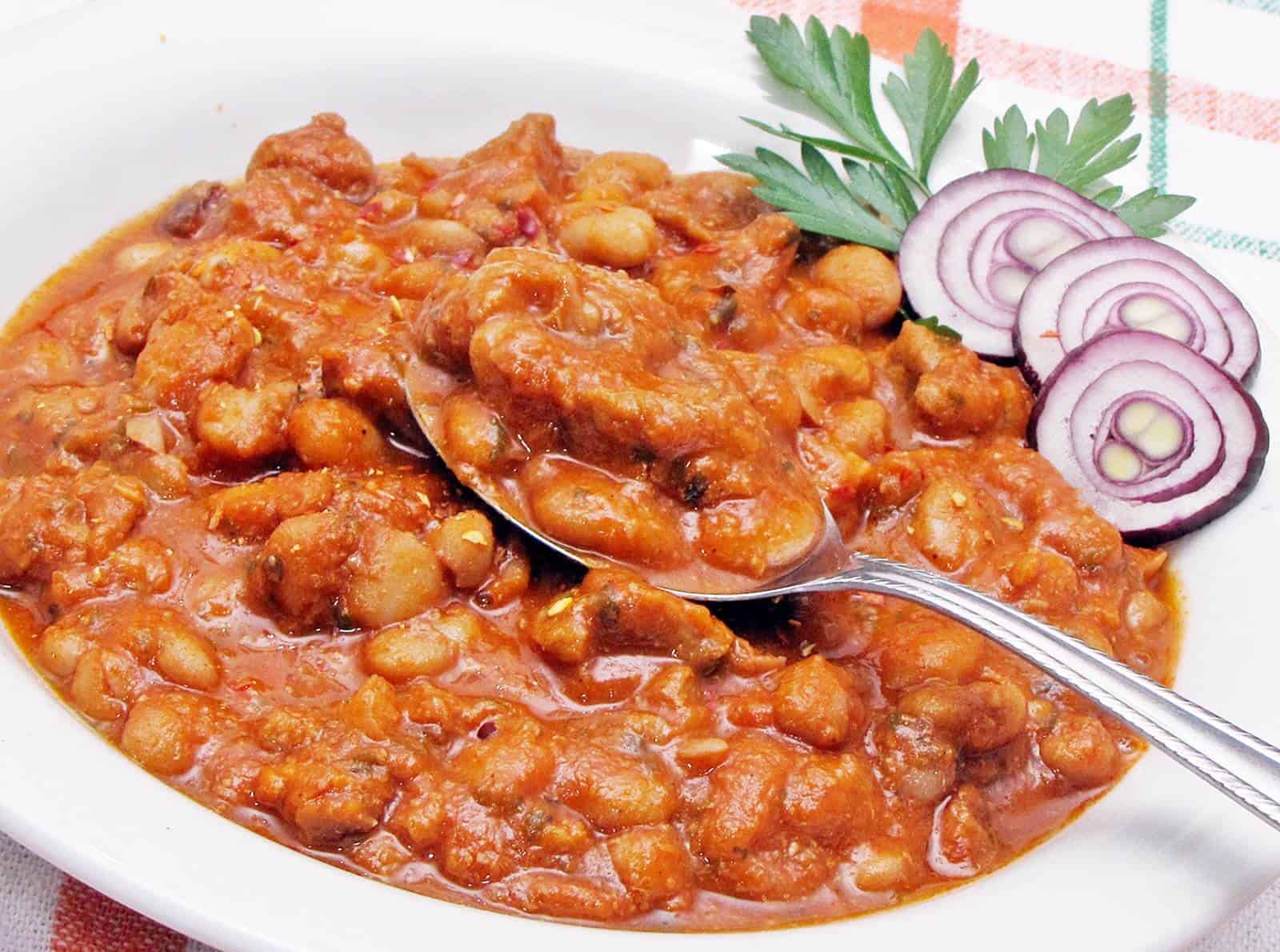 Paradicsomos bab / picadillo