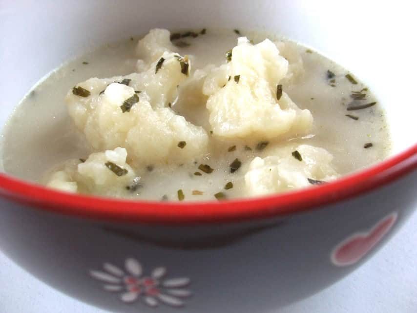 Tárkonyos karfiolleves