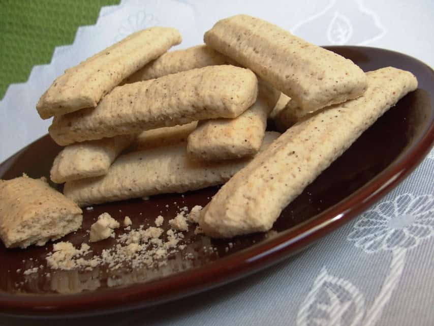 Fahéjas darálós süti