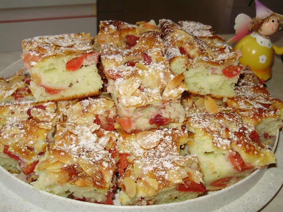 Cseresznyés-mandulás pite