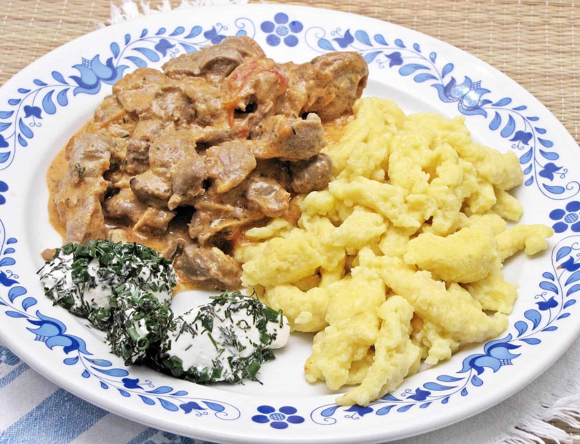 Kapros, tejfölös zúzapaprikás