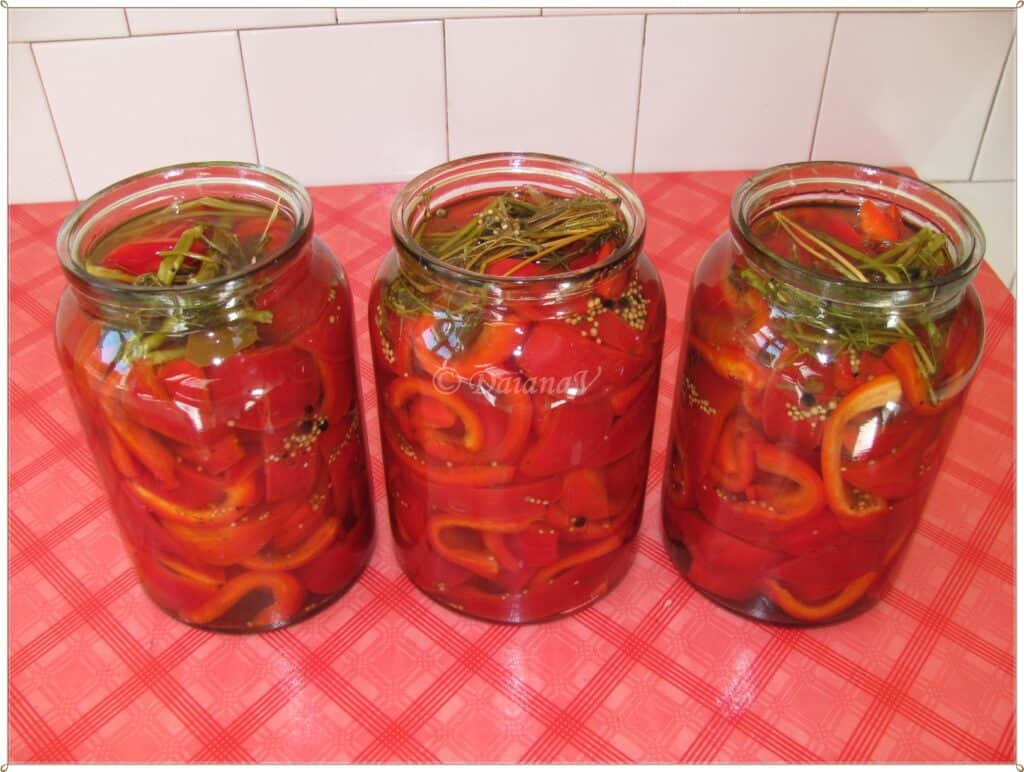 Savanyitott paradicsompaprika