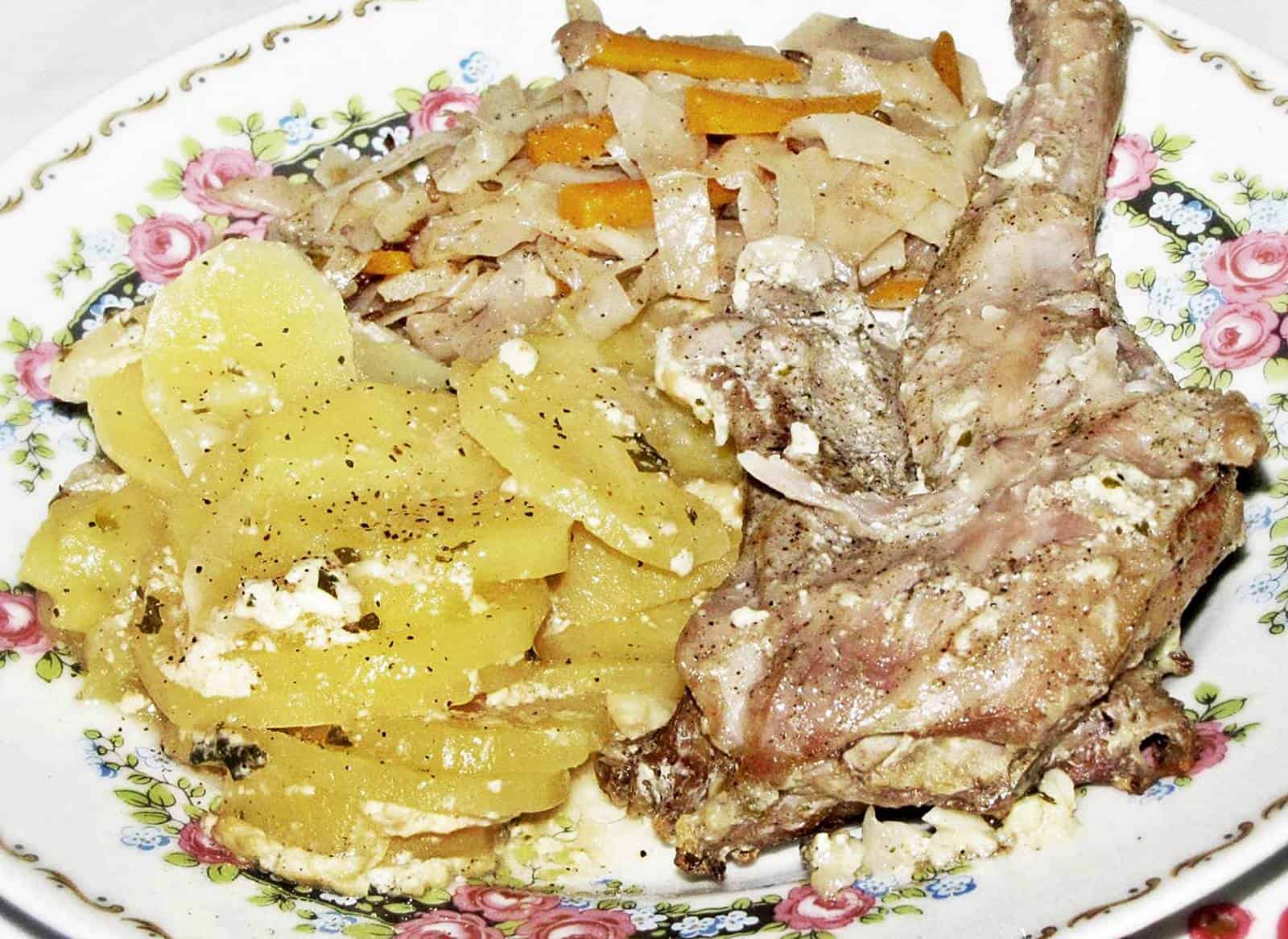 Tepsis nyúlcomb krumpliágyon