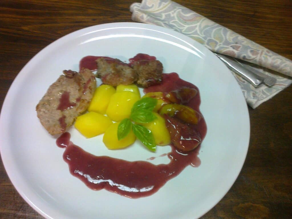 Sertéscomb fügemártással