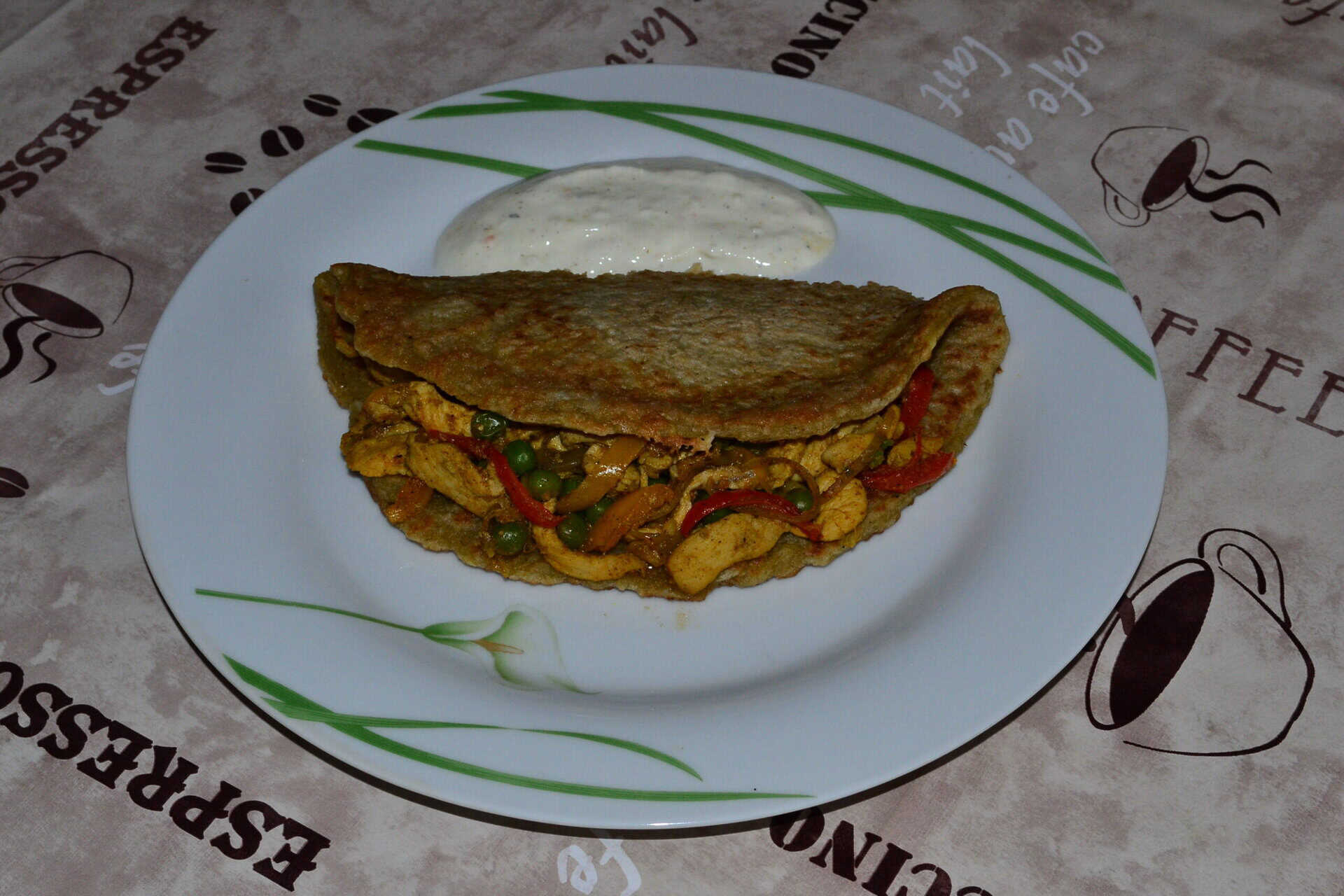 Csirkemellcsíkok görhönyben