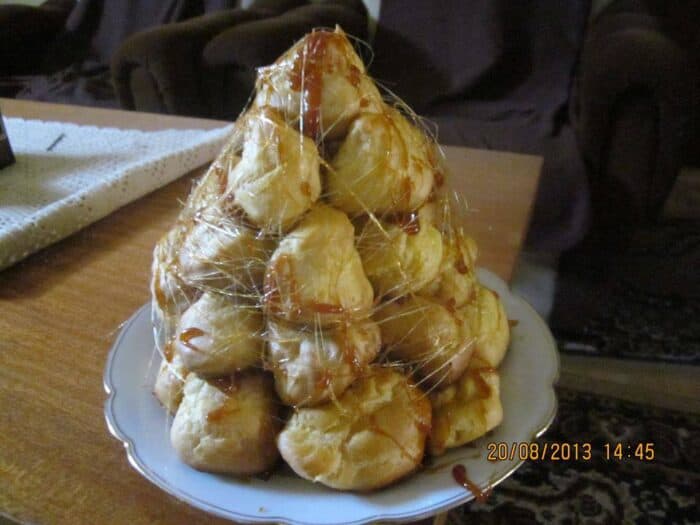 Croquembouche
