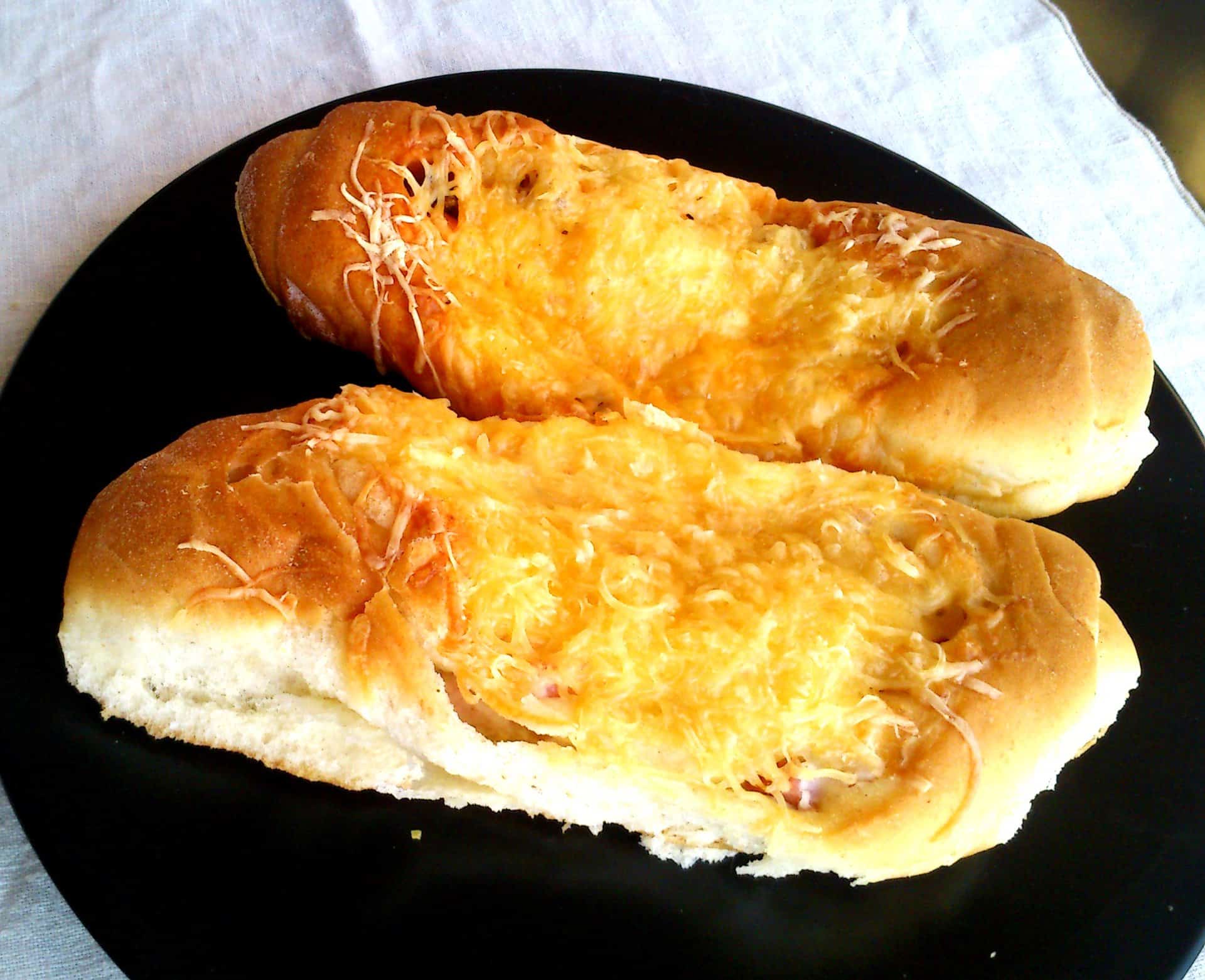 Sonkás vagy kolbászos csónakok