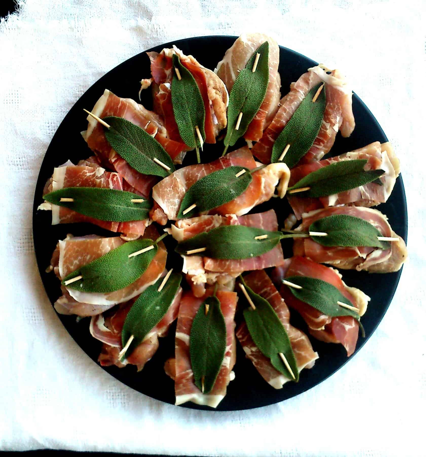 Saltimbocca csirkecombból