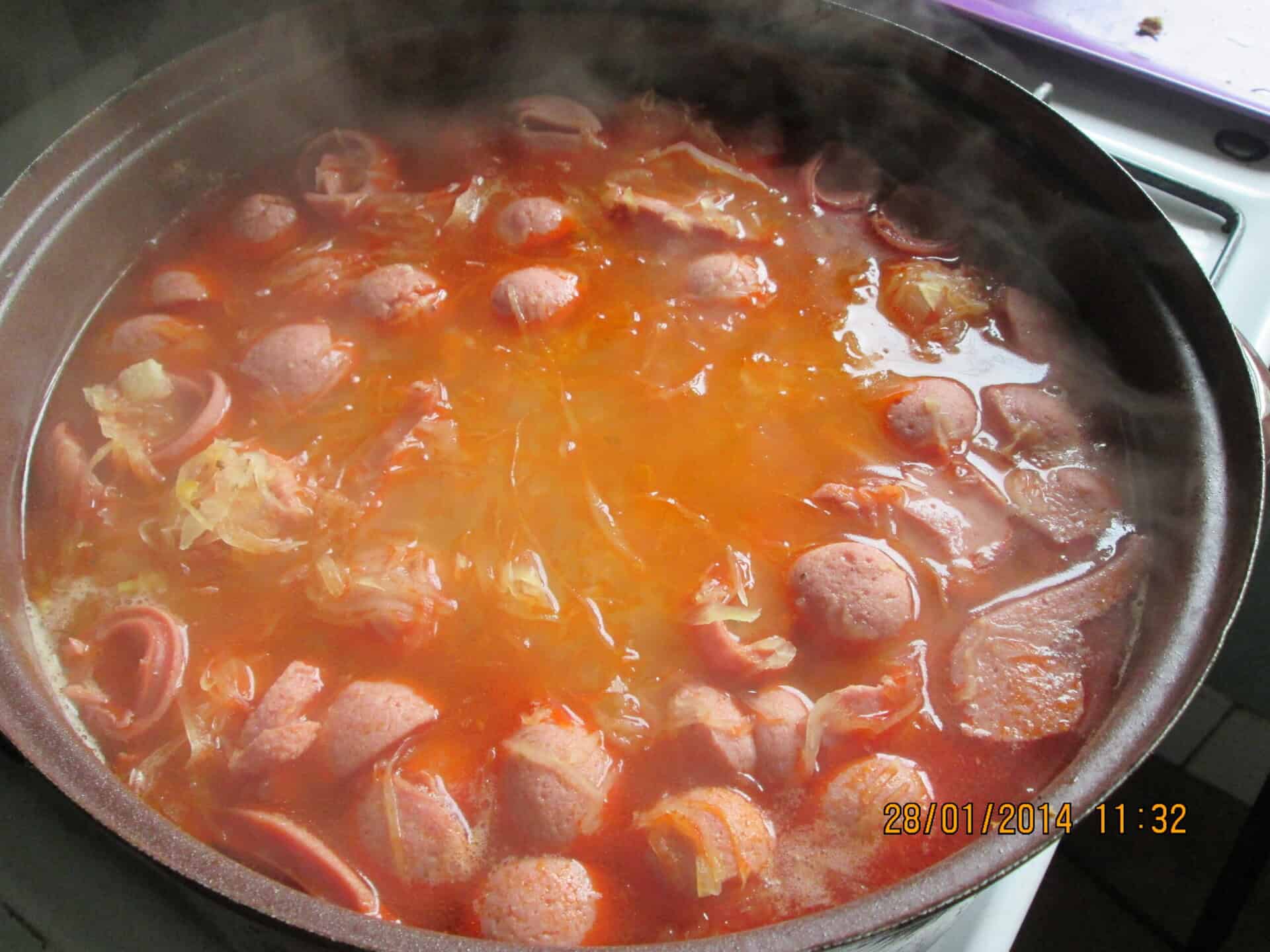 Savanyú káposzta leves.