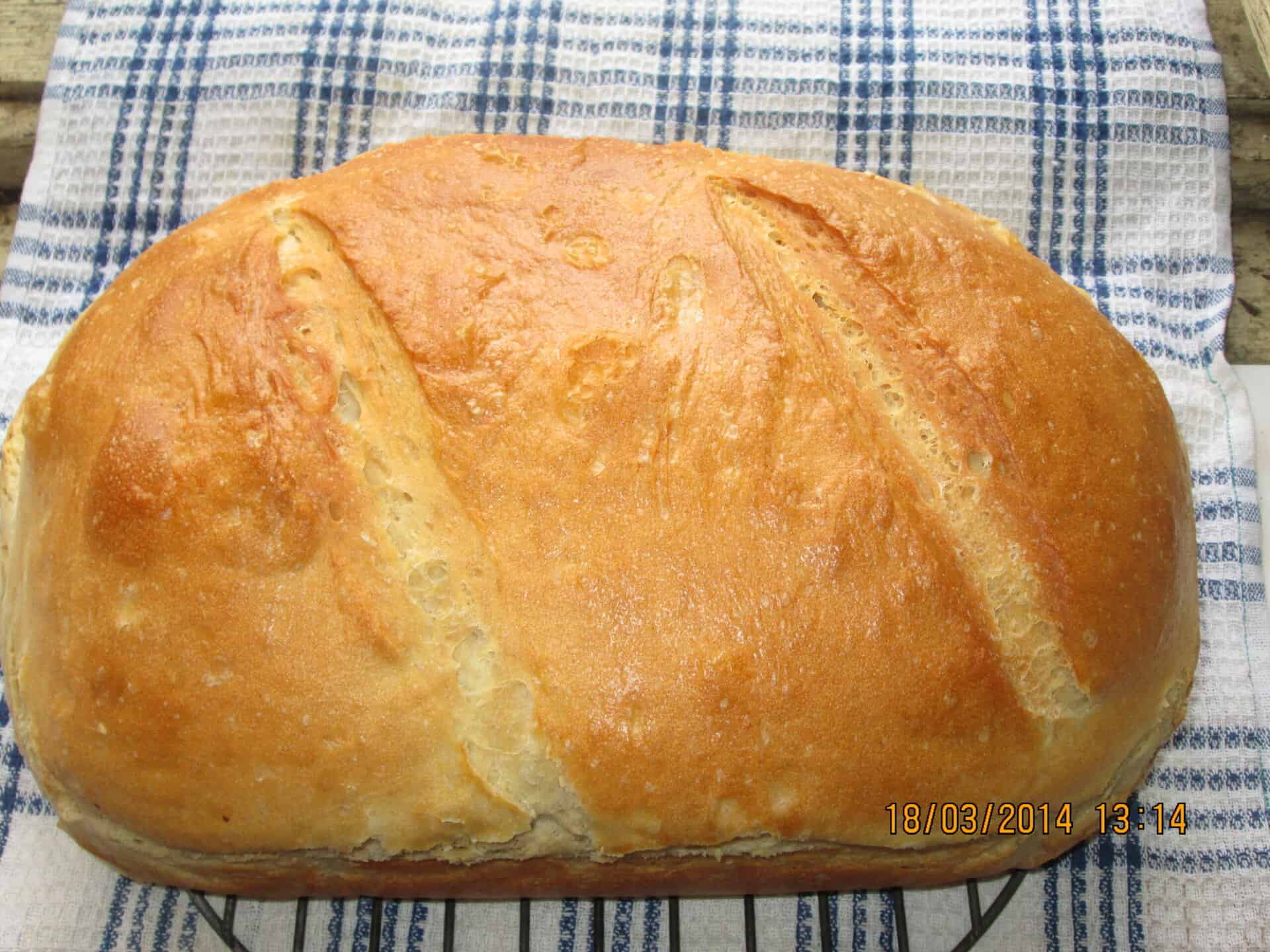 Egyszerű fehér kenyér.