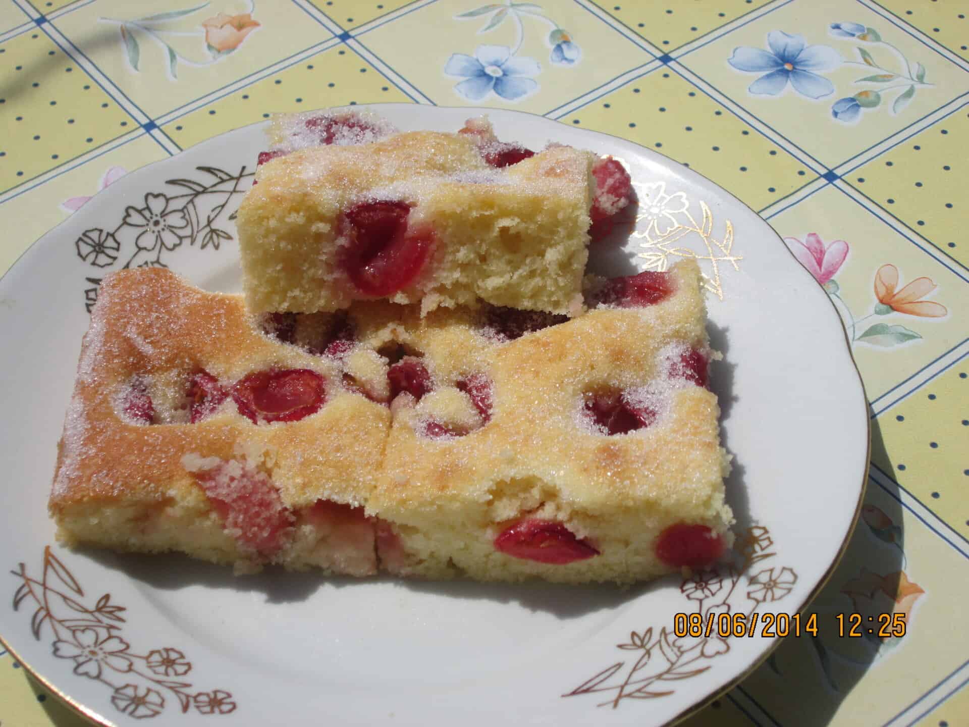 Cseresznyés szelet.