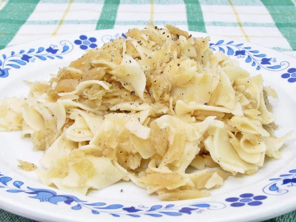 Káposztás tészta /cvekedli