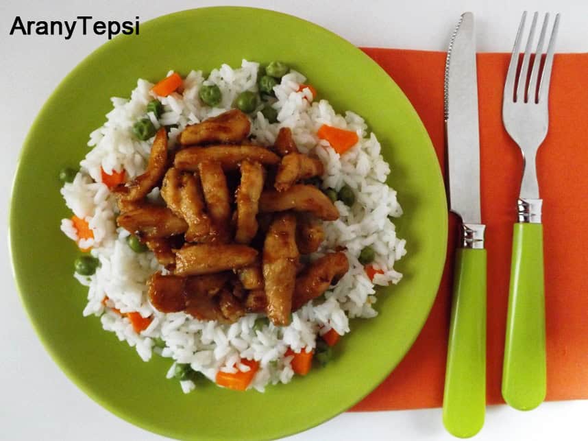 Karamellizált mézes-mustáros csirkecsíkok