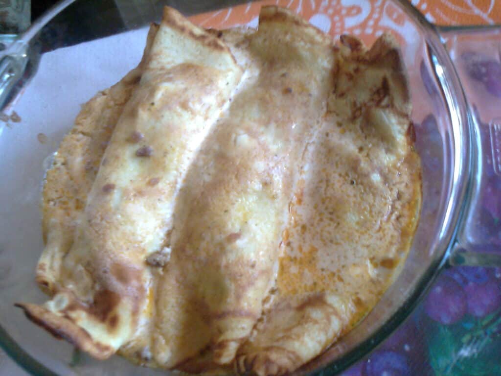 Darálthússsal töltött palacsinta,mint pörköltesen.