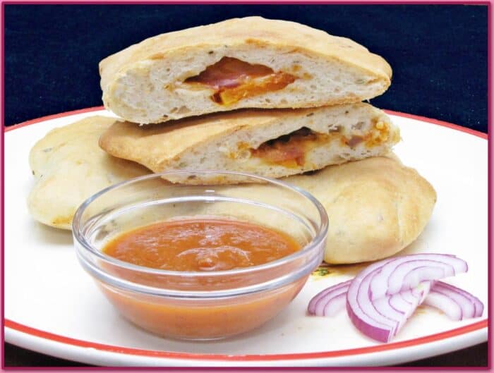 Sütőtökös, kolbászos calzone (töltött pizza)