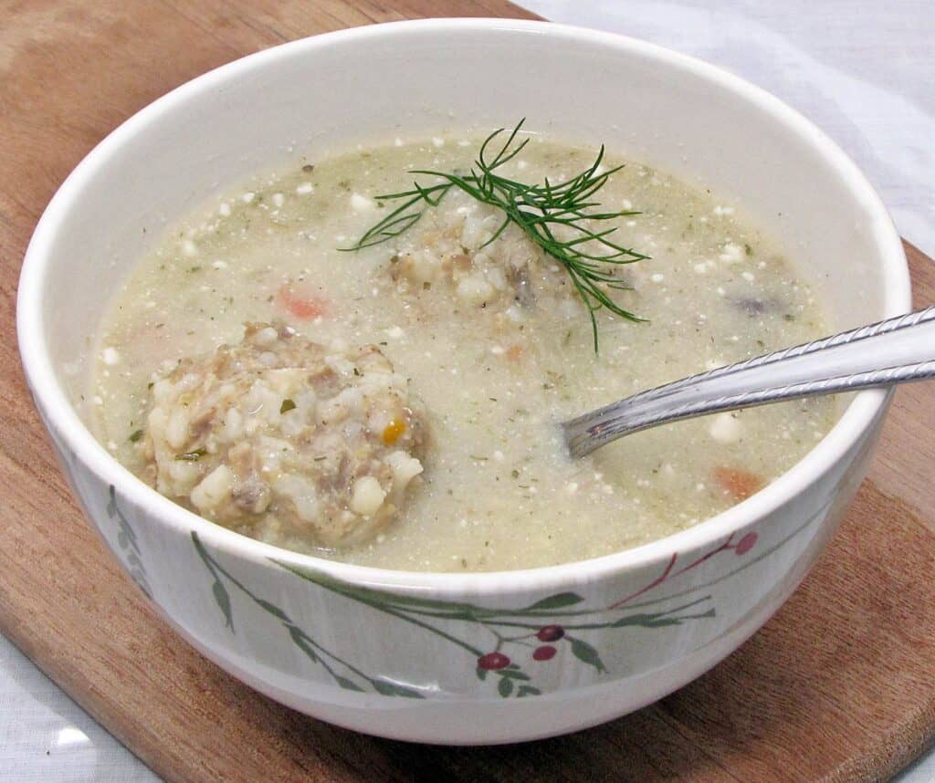 Kapros húsgombócleves