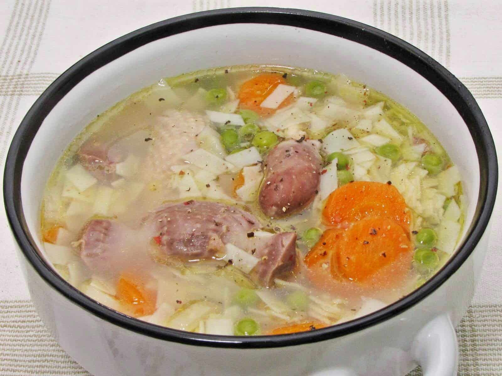 Csirkeaprólék leves