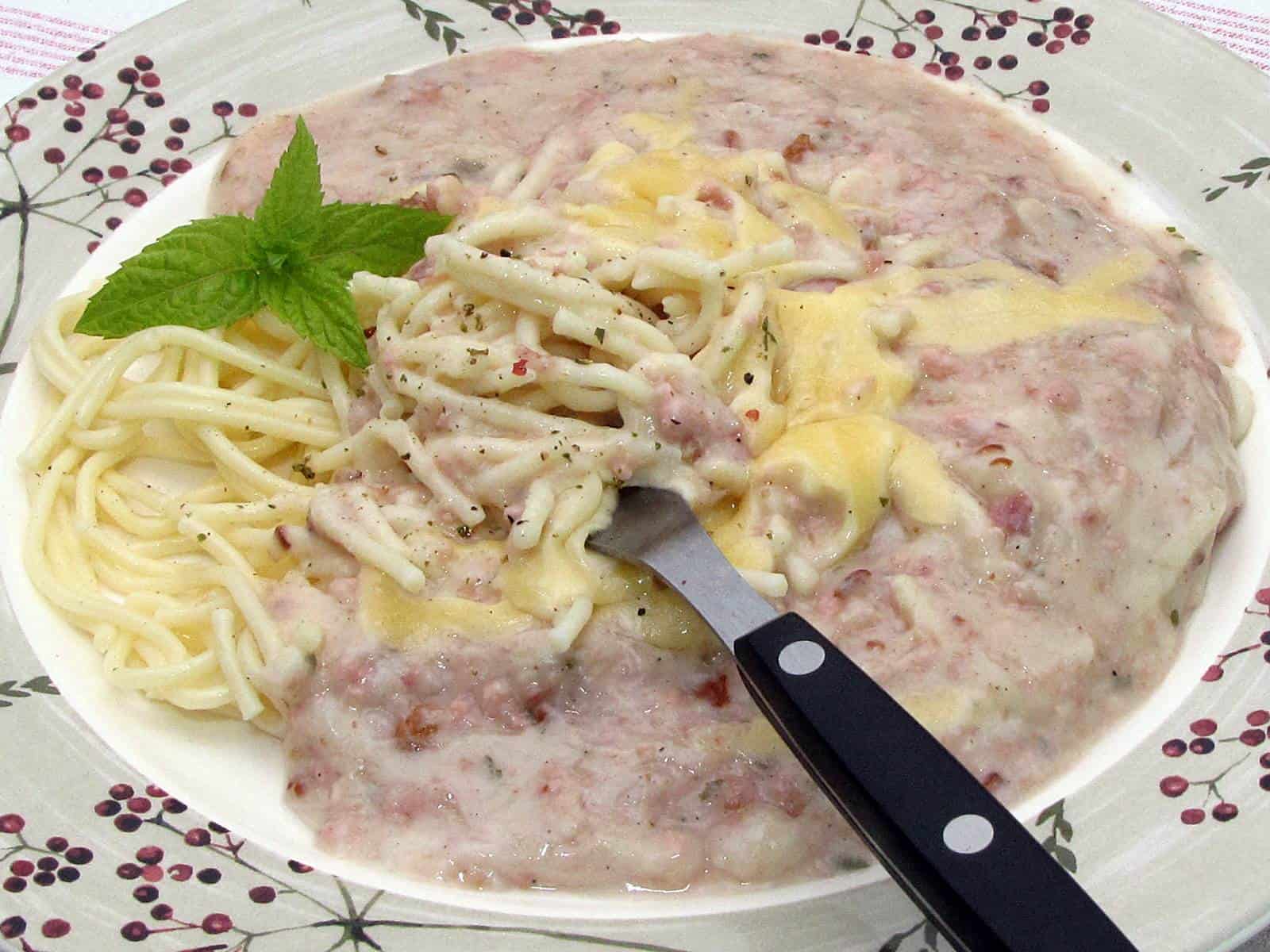 Carbonara spagetti húsvéti sonkából