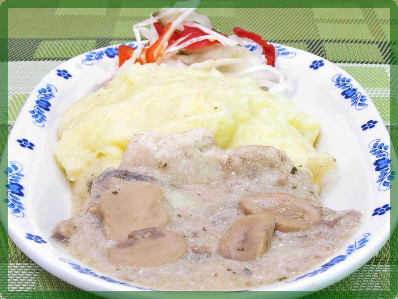 Jóasszony módra készült csirkemell.