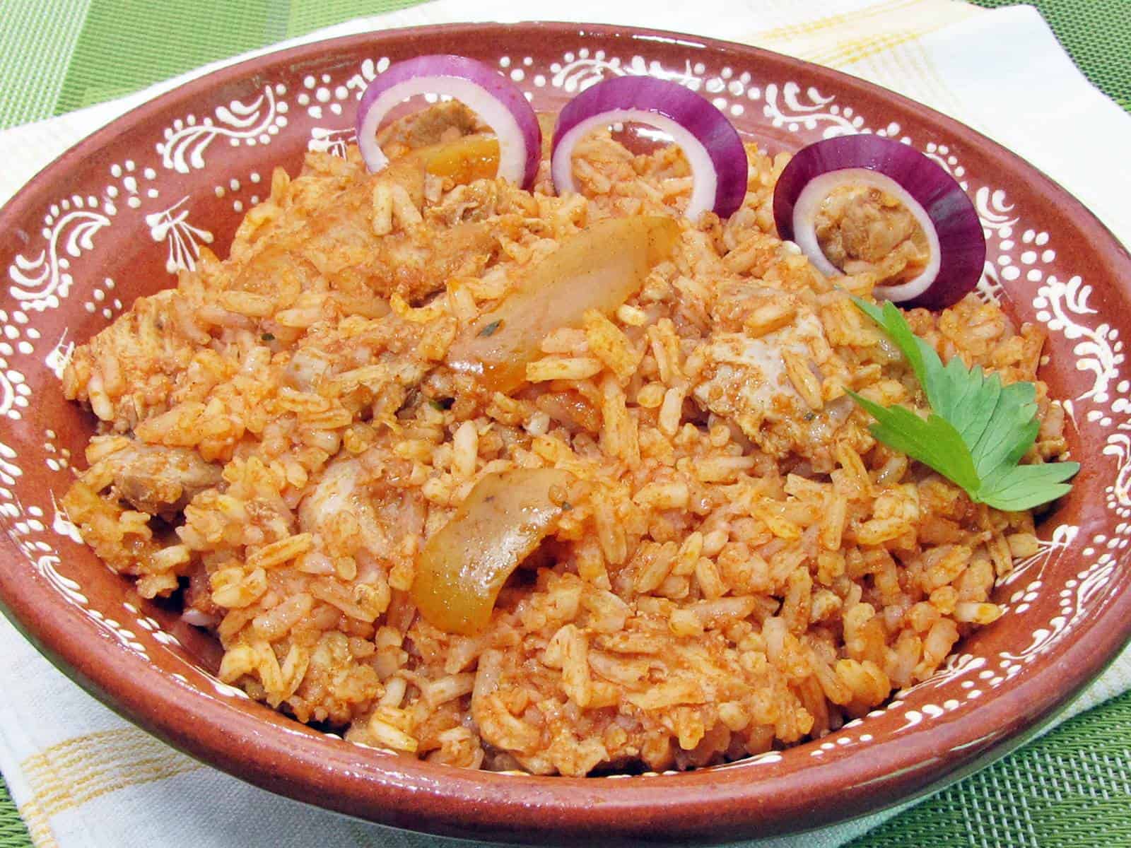 Szárnyas rizses hús