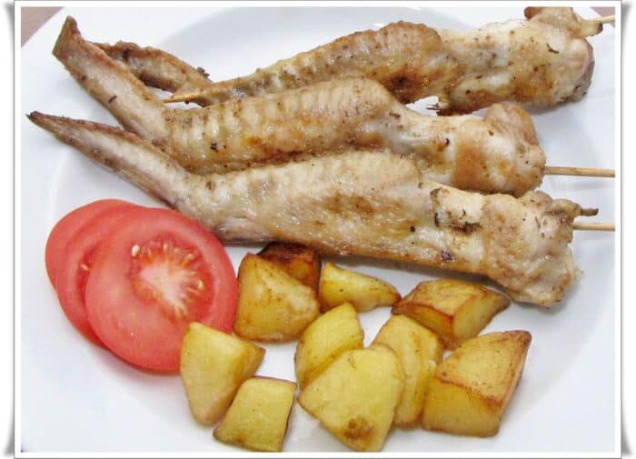 Grillezett csirkeszárnyak curry ízben