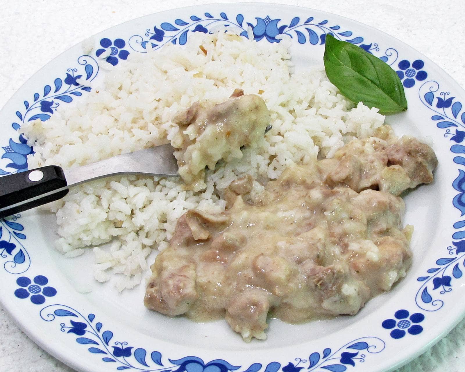 Tejszínes, majoránnás aprópecsenye