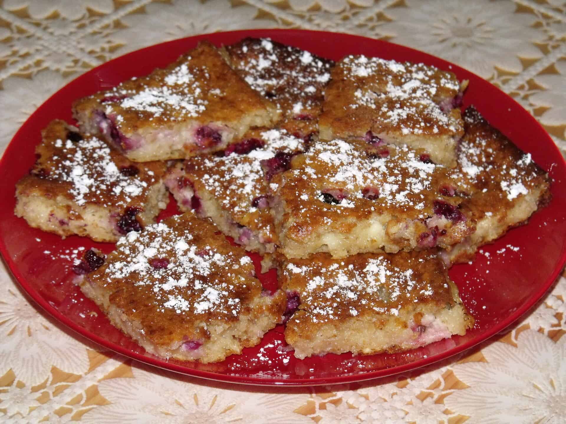 Fekete ribizlis túrós zabpelyhes szelet