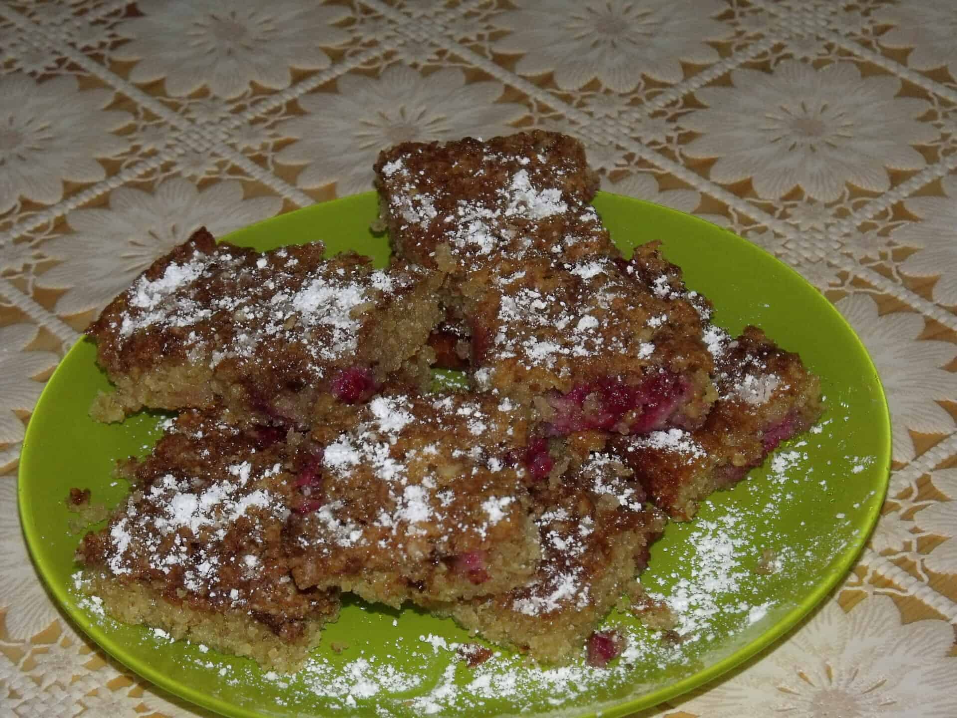 Málnás zabpelyhes dobálós omlós sütemény