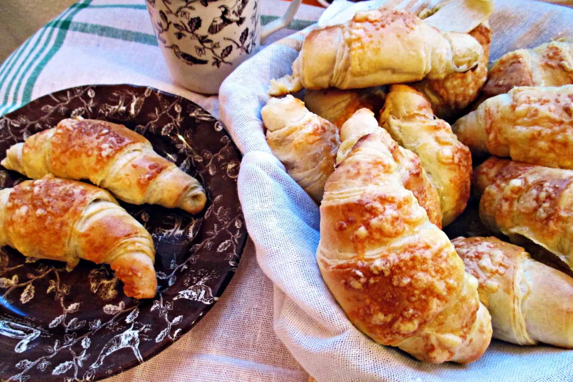 Leveles sajtos kiflik