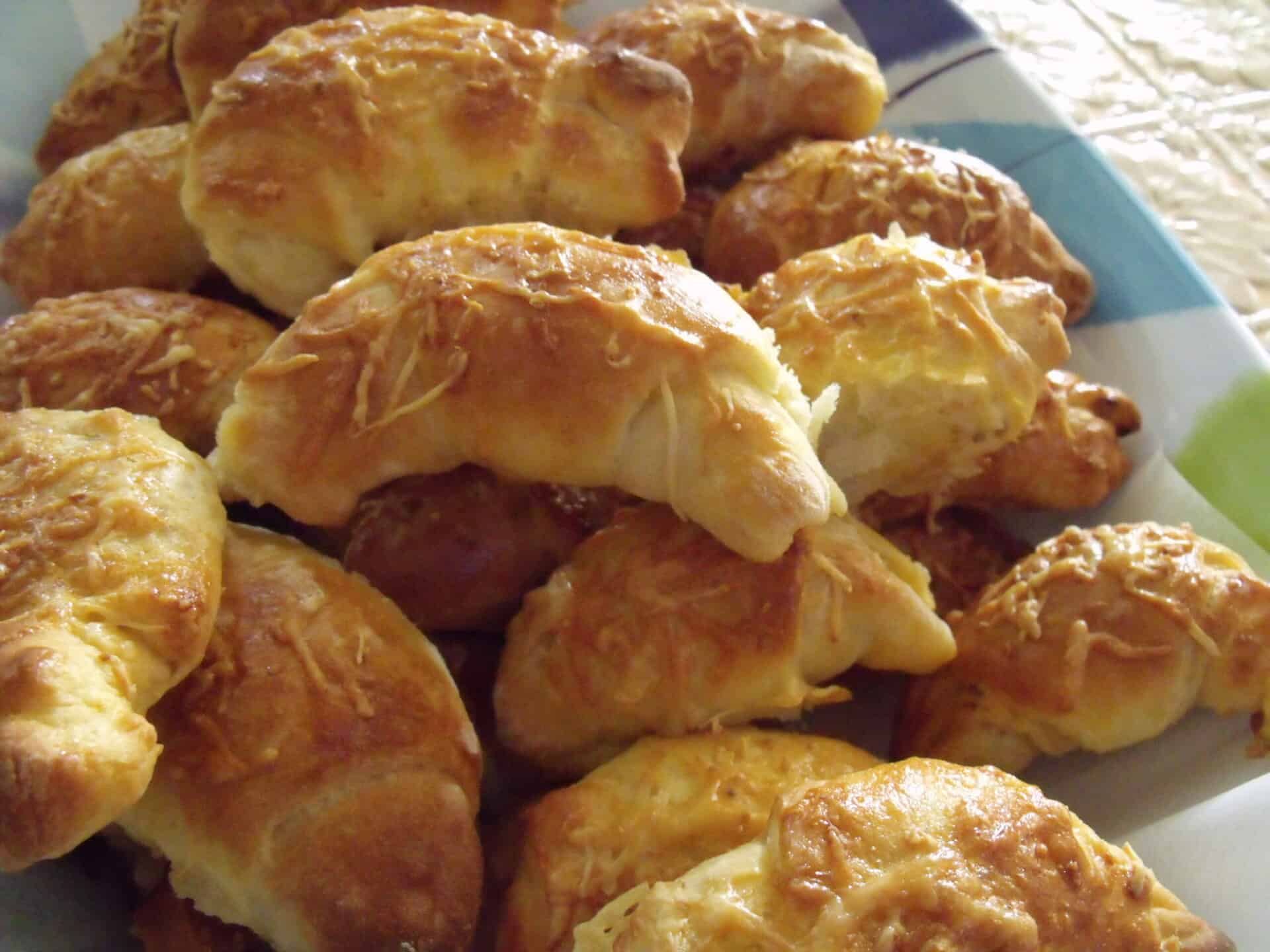 Chilis babos és sajtos croissant