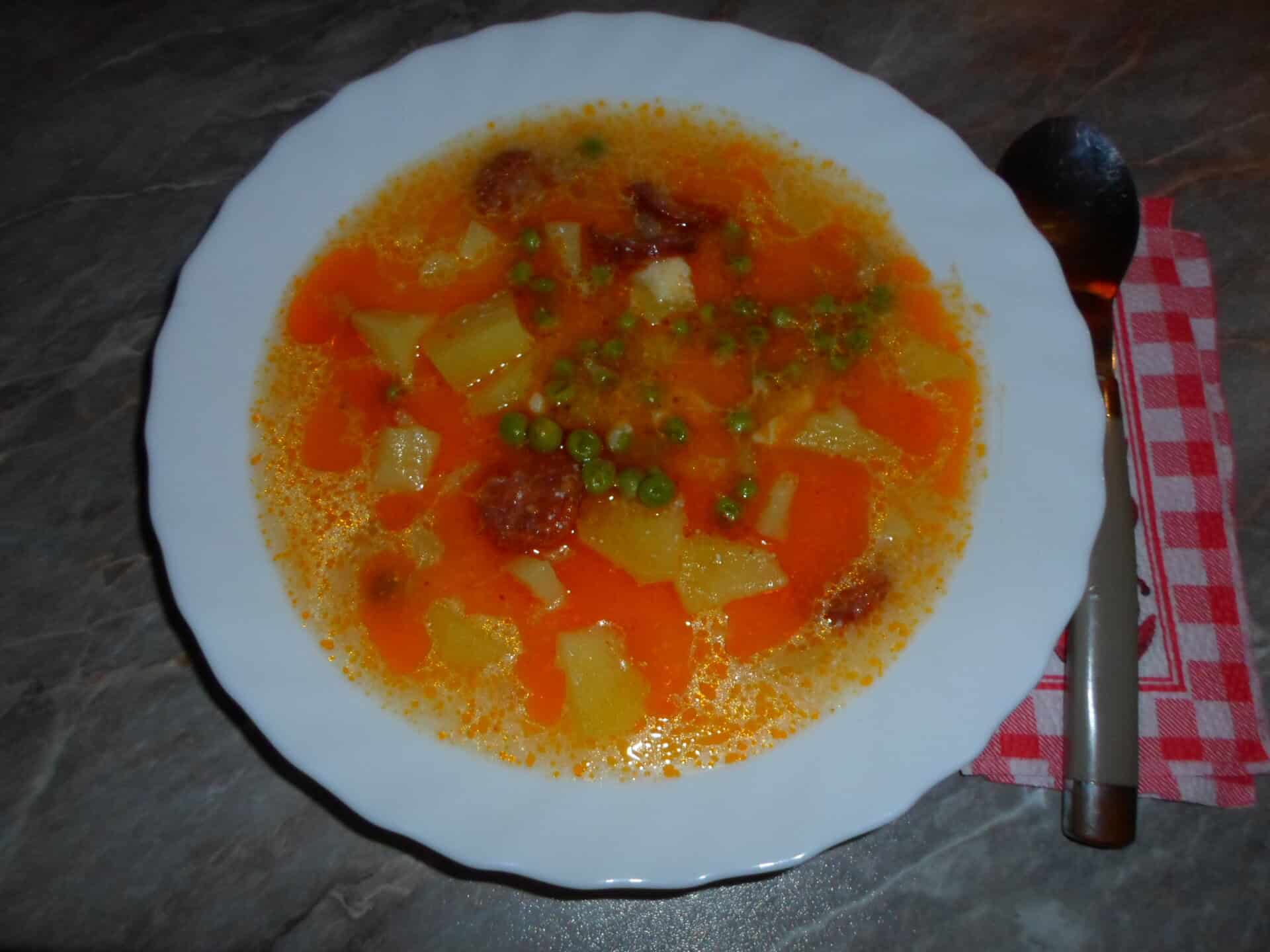 Zöldséges kolbászleves