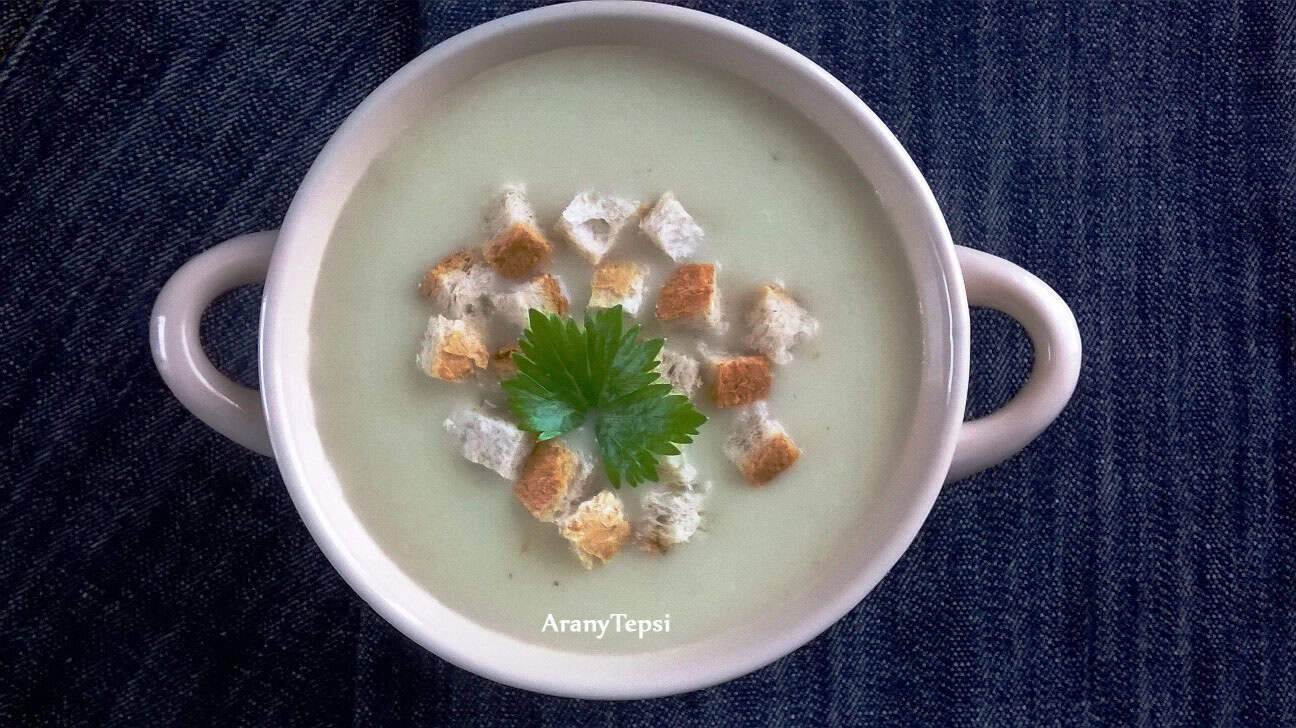Tejszínes köménymagleves