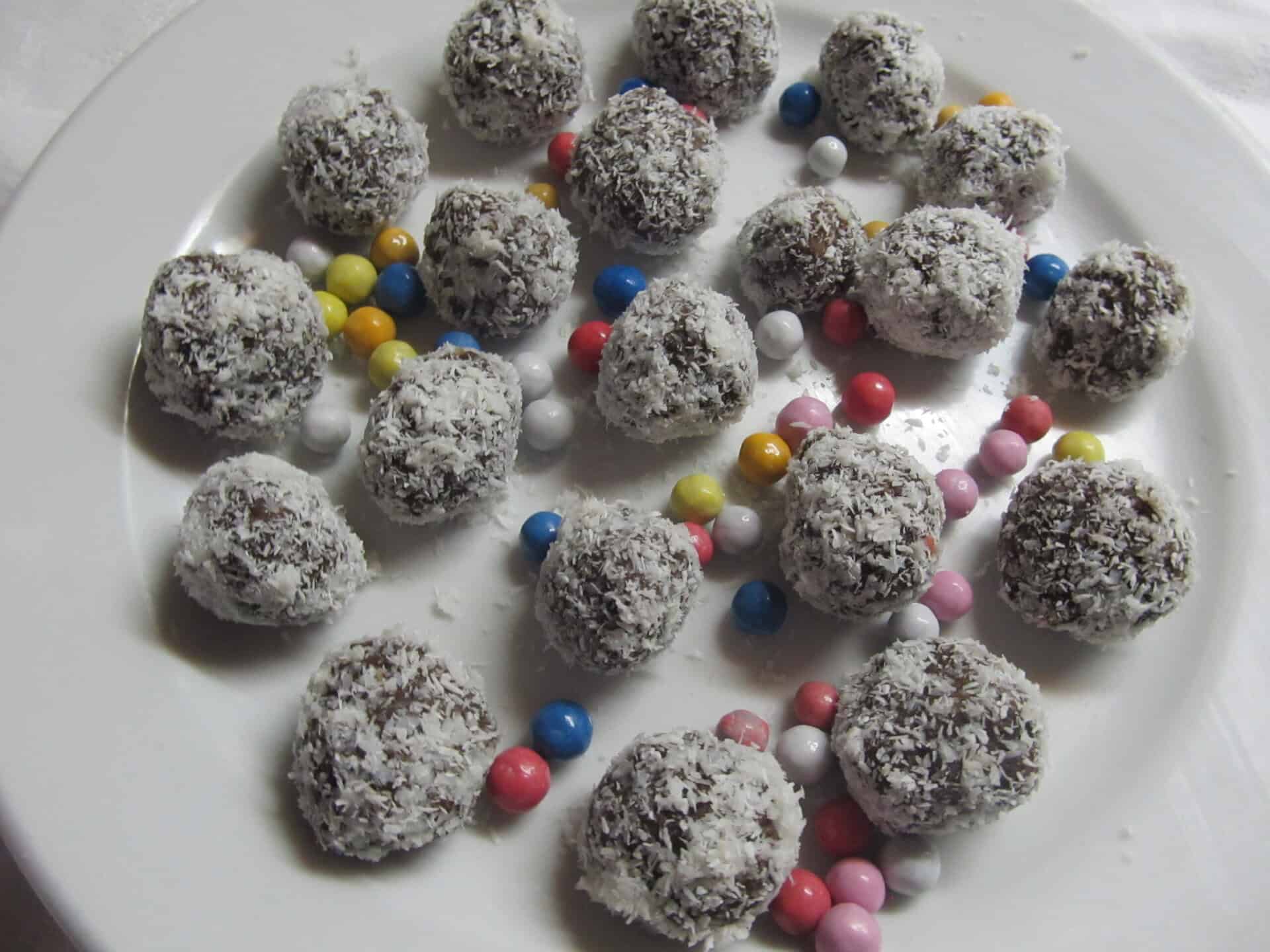 Kókuszgolyó, mézeskekszből