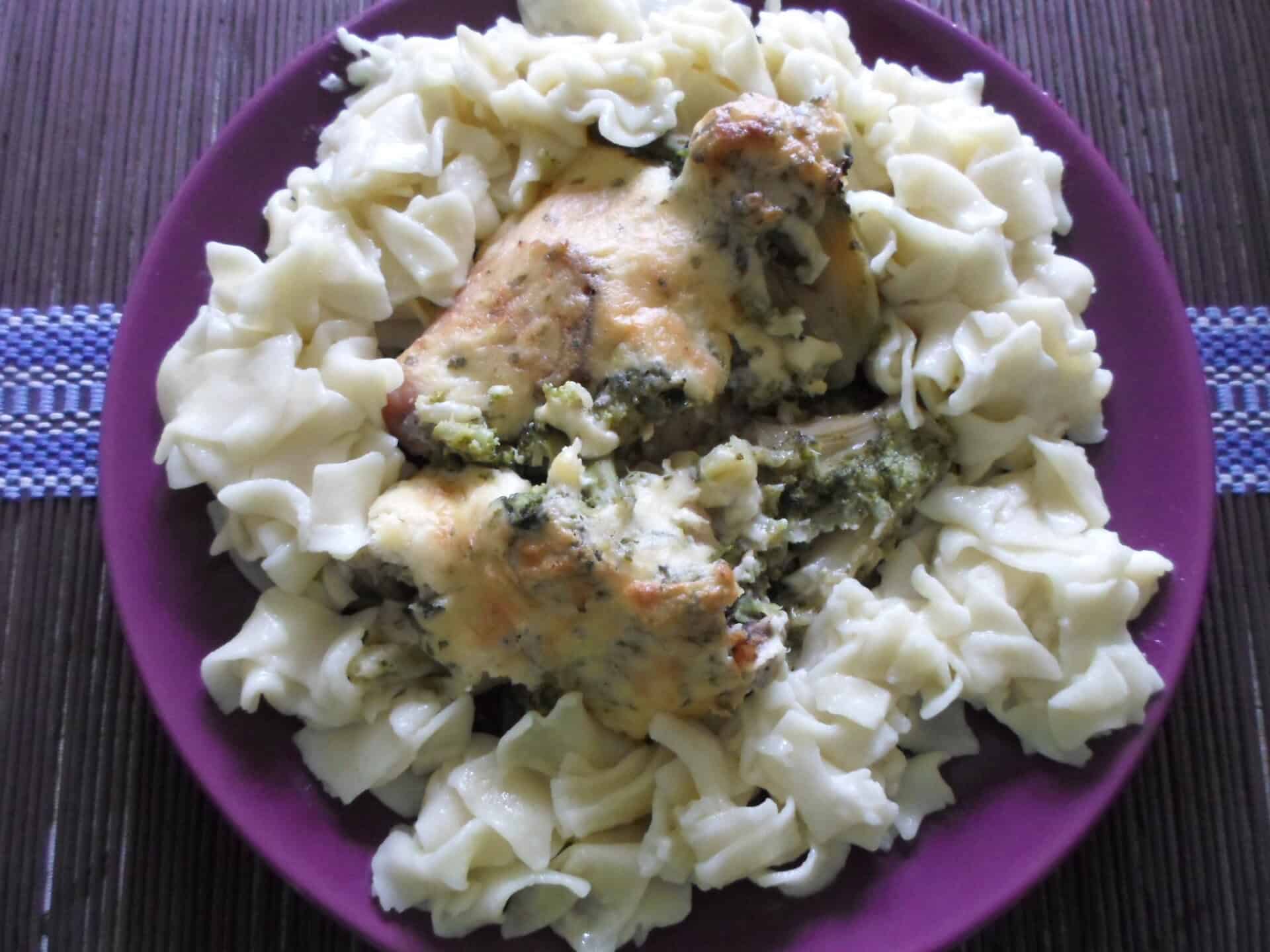 Brokkolis krémes csirke Soós fordos tésztával