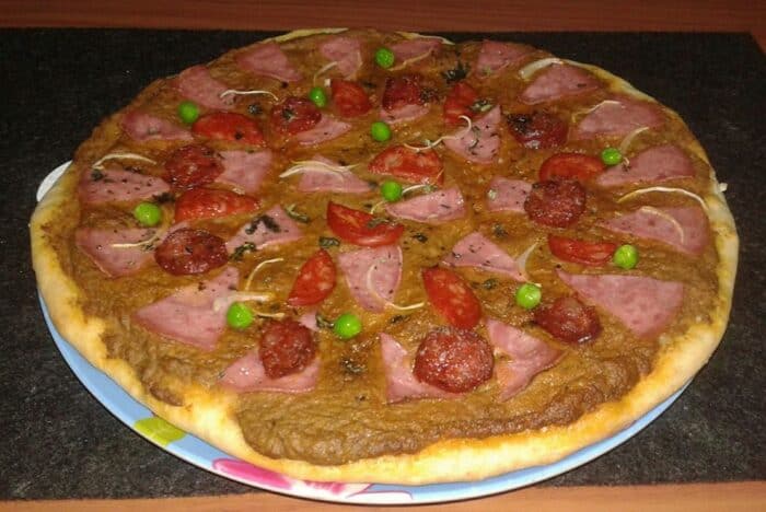 Kelesztés nélküli gyors pizza