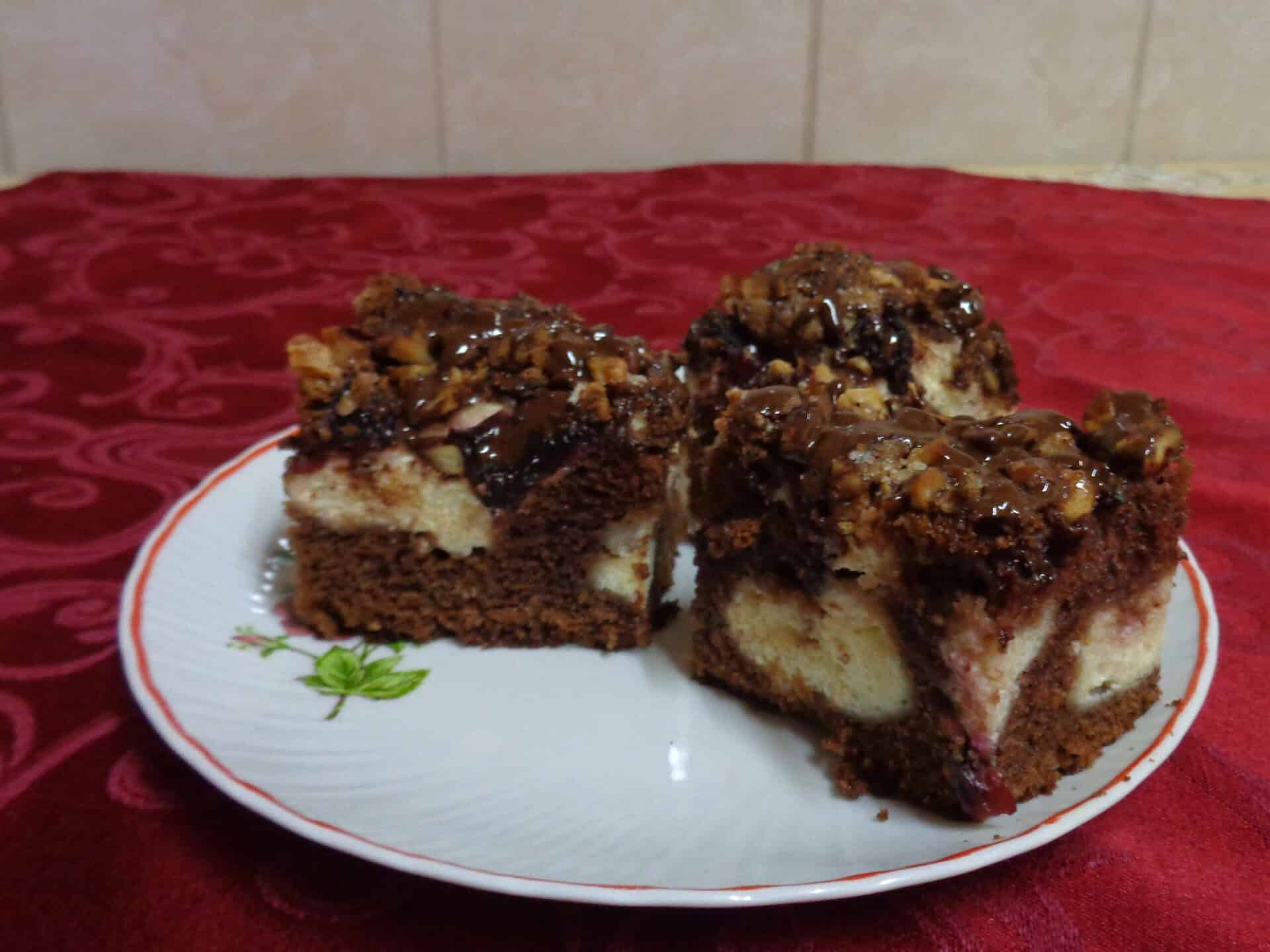 Meggyes-túros söti