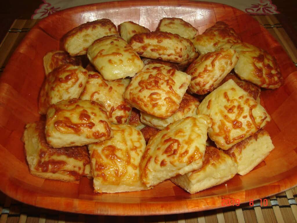 Sajtos túrós kocka