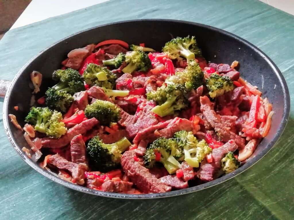 Thai marhahús wokban