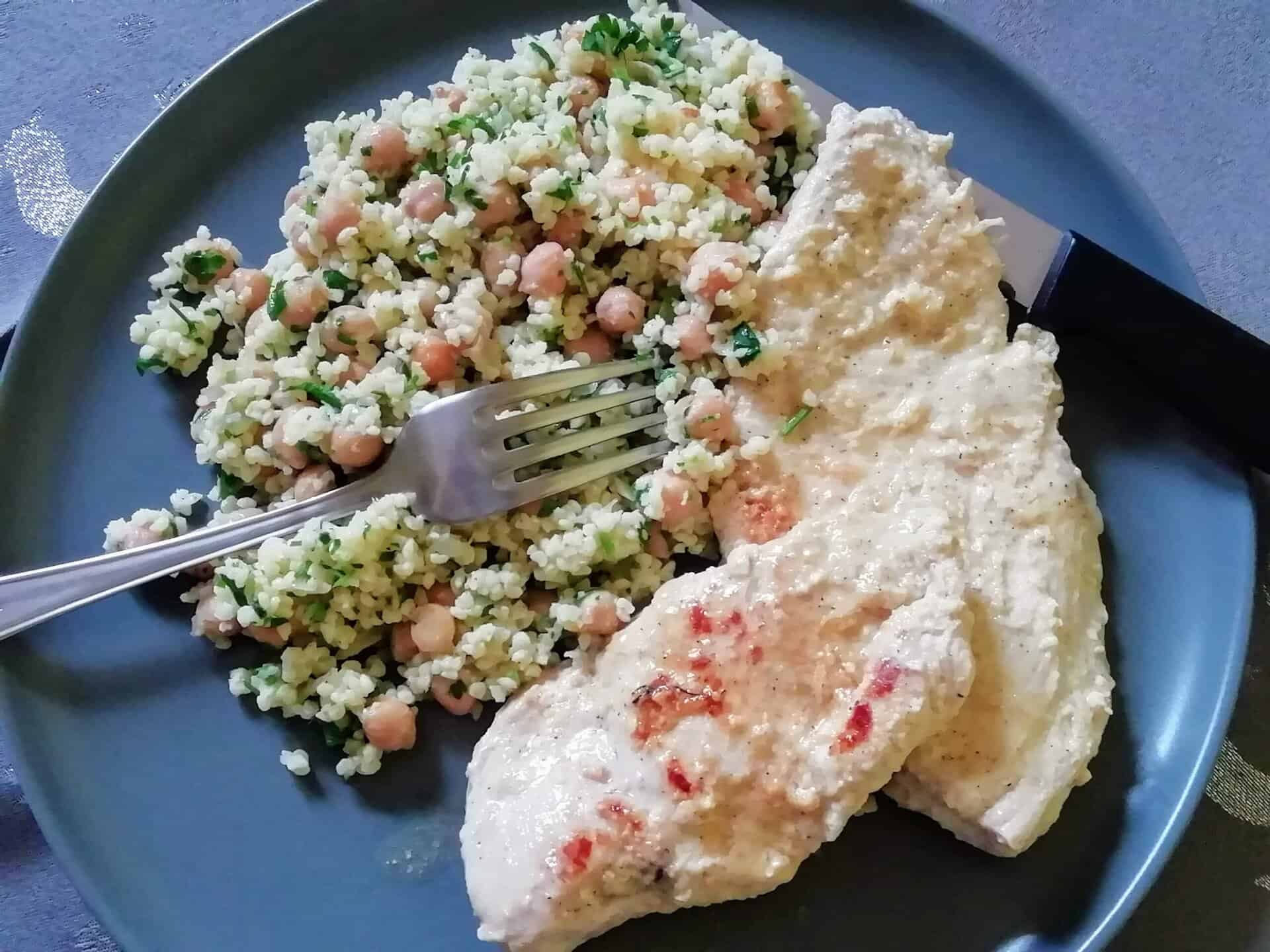 Citromos-joghurtos csirkemell csicseriborsós köles