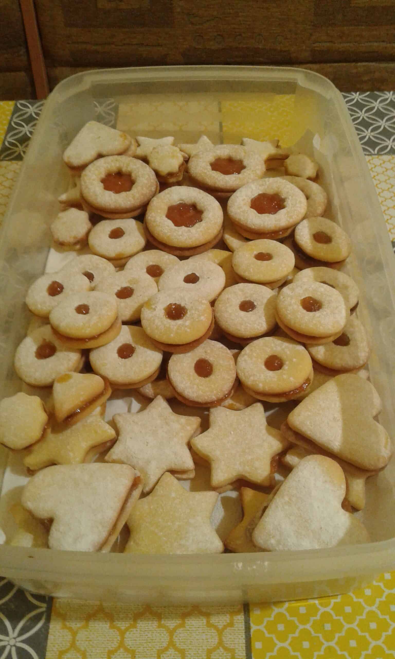 Narancsos töltött keksz