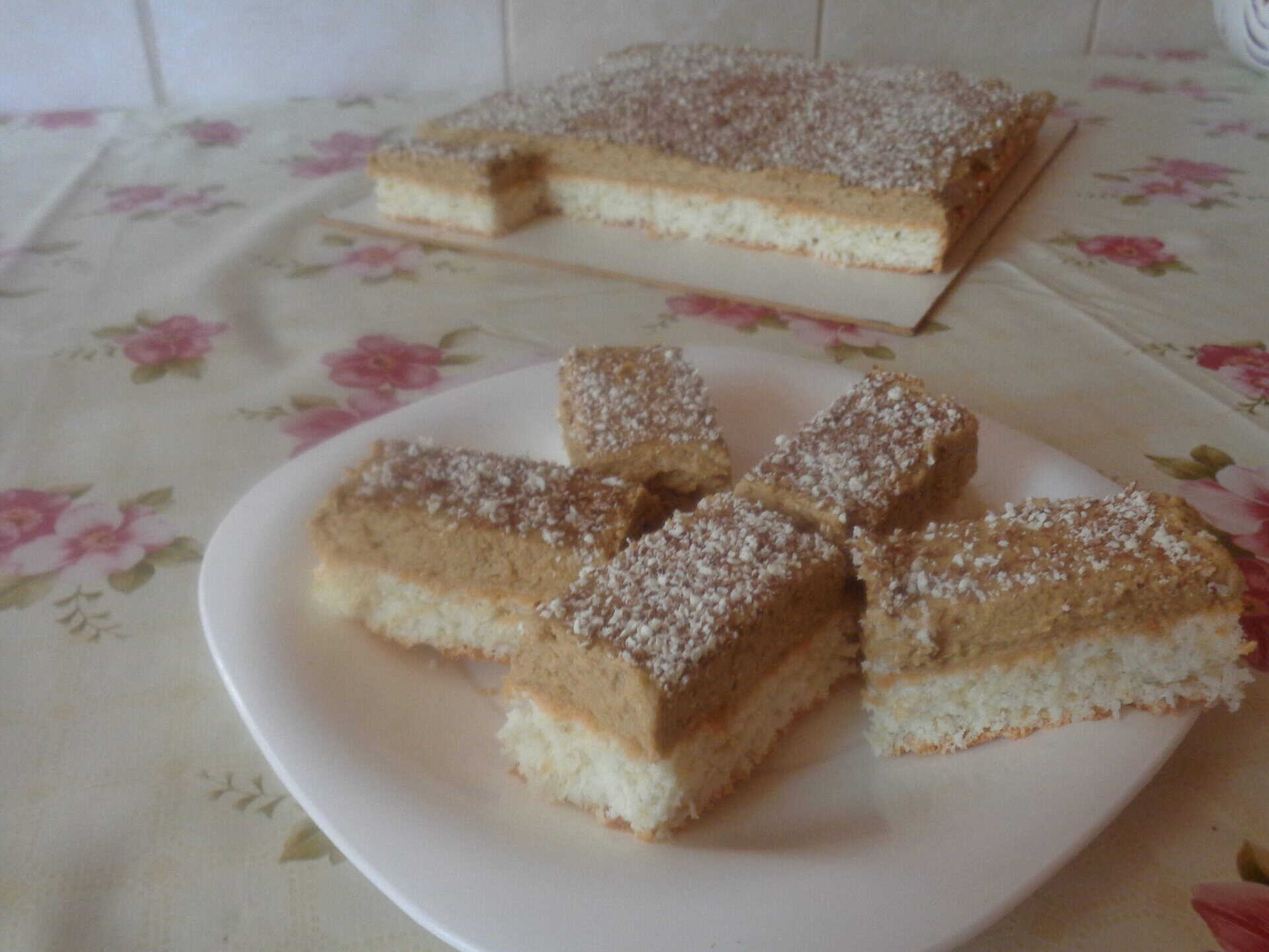 Kávés-kókuszos sütemény