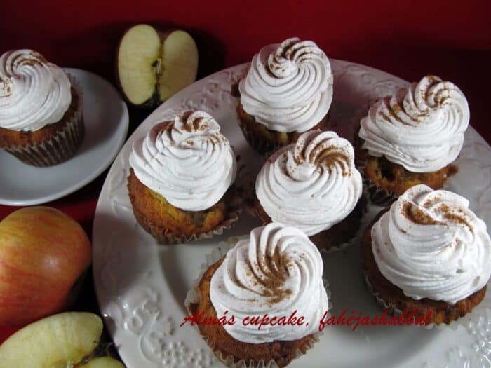 Almás cupcake