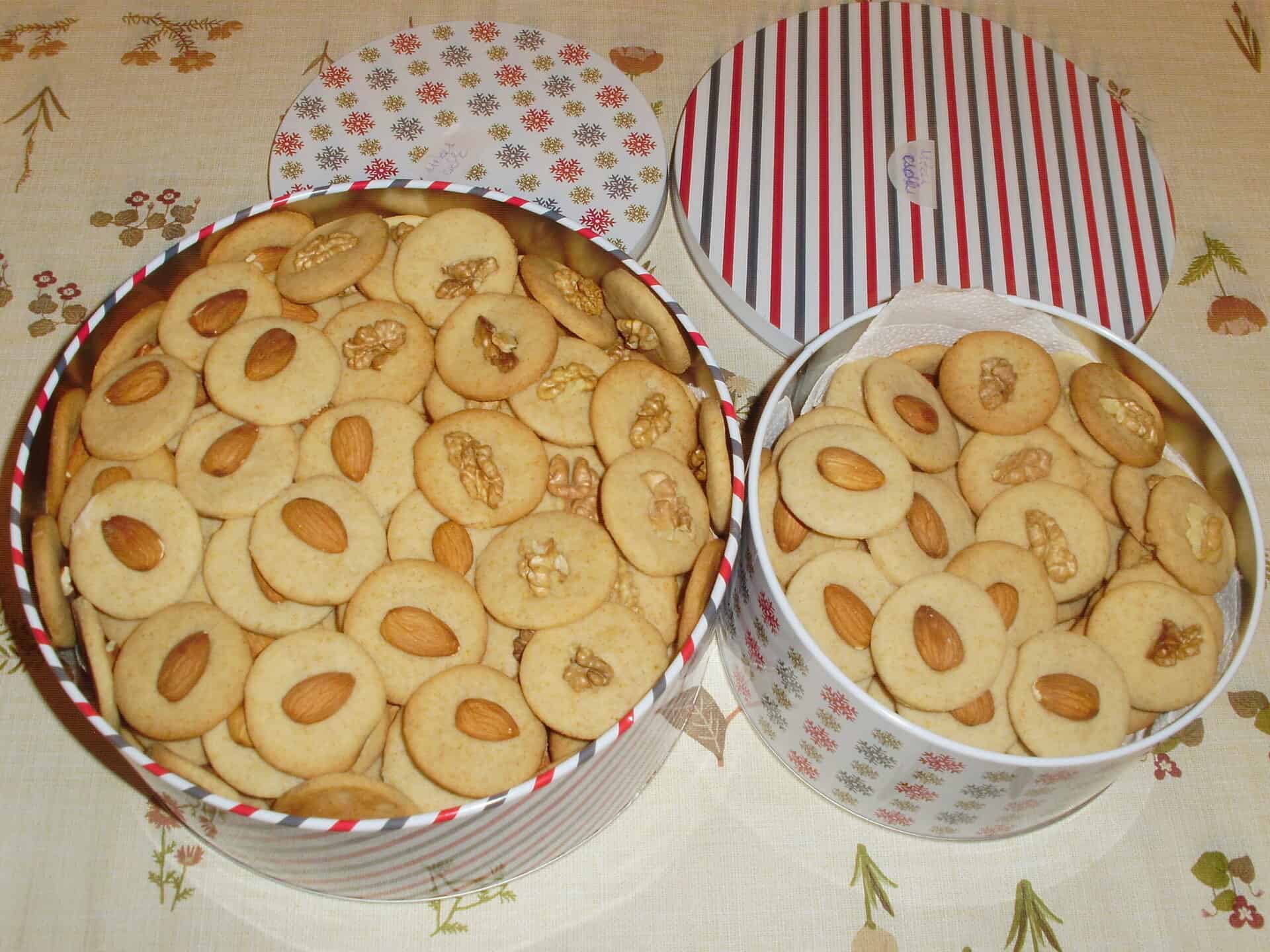 Mézes csók dióval/mandulával