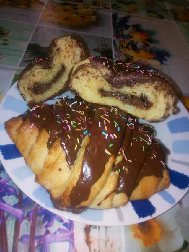 Nutellával töltött croissan