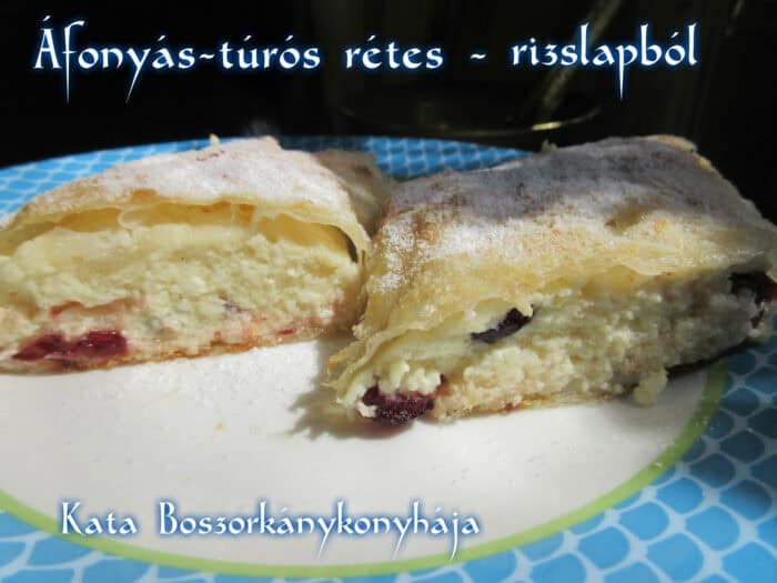 Áfonyás-túrós rétes rizslapból (Gluténmentes)
