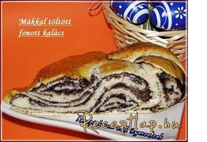 Mákkal töltött foszlós kalács