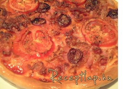 Tante Fanny Baconos gombás pizza