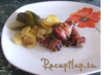 Baconbe tekert csirkemáj