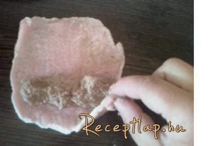 csirke májjal töltött rántott hús fűszeres burgony