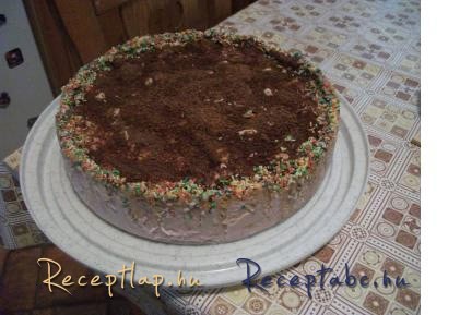 Kekszes joghurt-torta